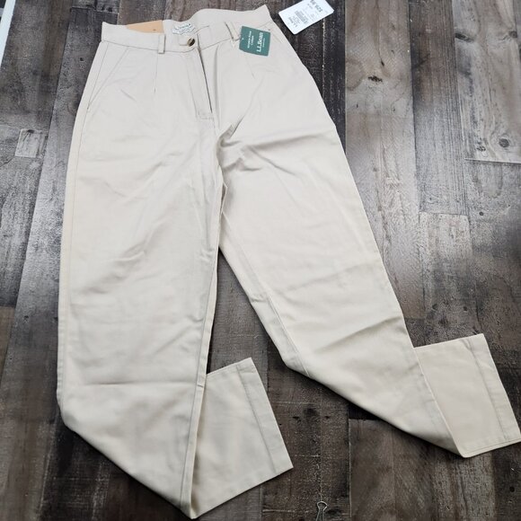 L.L. Bean Pants - Womens LL Bean size 6 Reg Original Fit Chino Twill Pants 30" inseam